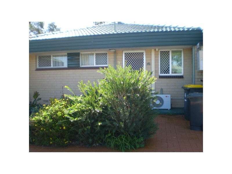 2/4 Uldina Place, Pinjarra WA 6208