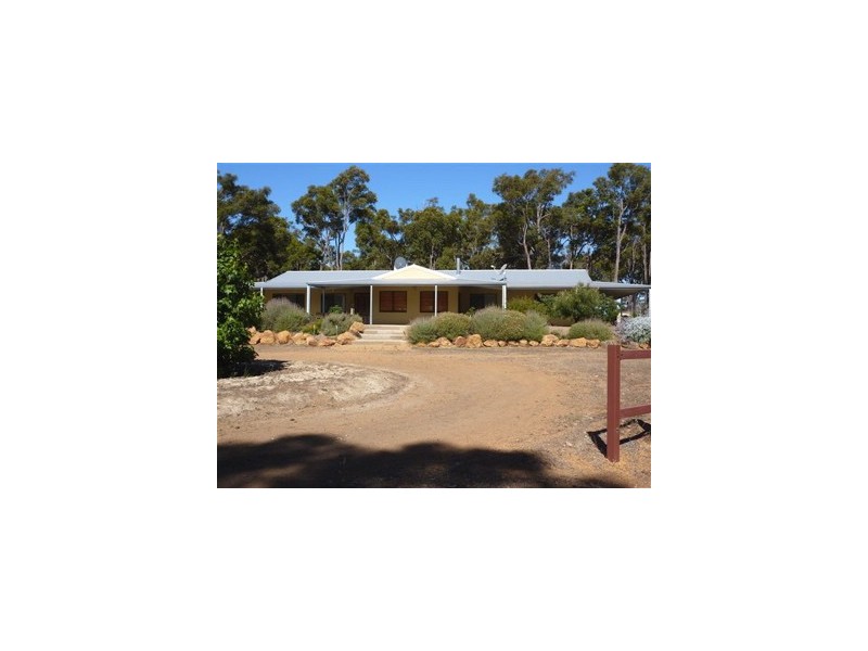 31 Fairway Place, Boddington WA 6390