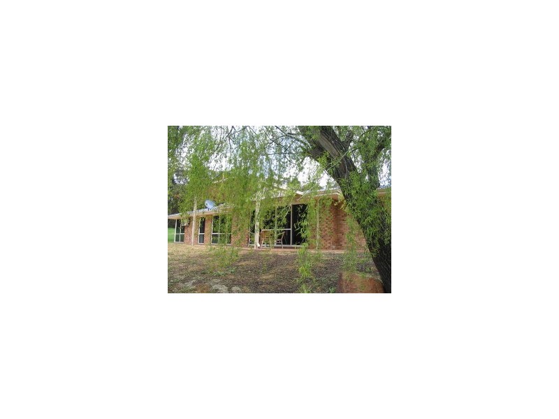 40 River Road, Dwellingup WA 6213