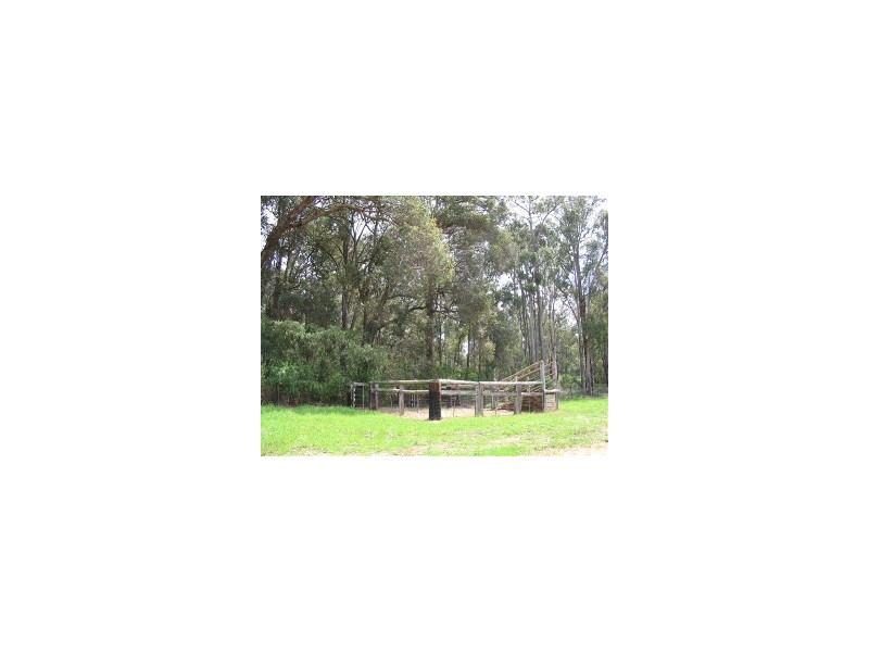 40 River Road, Dwellingup WA 6213