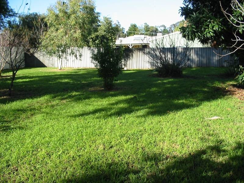 1 Fitzpatrick Place, Waroona WA 6215