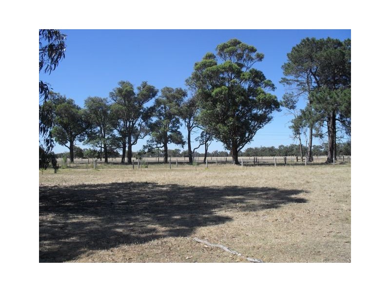 403 Greenlands Road, Pinjarra WA 6208