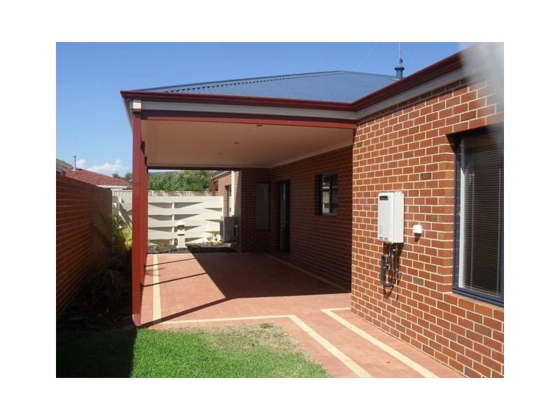 1/3 McKay Avenue, Waroona WA 6215