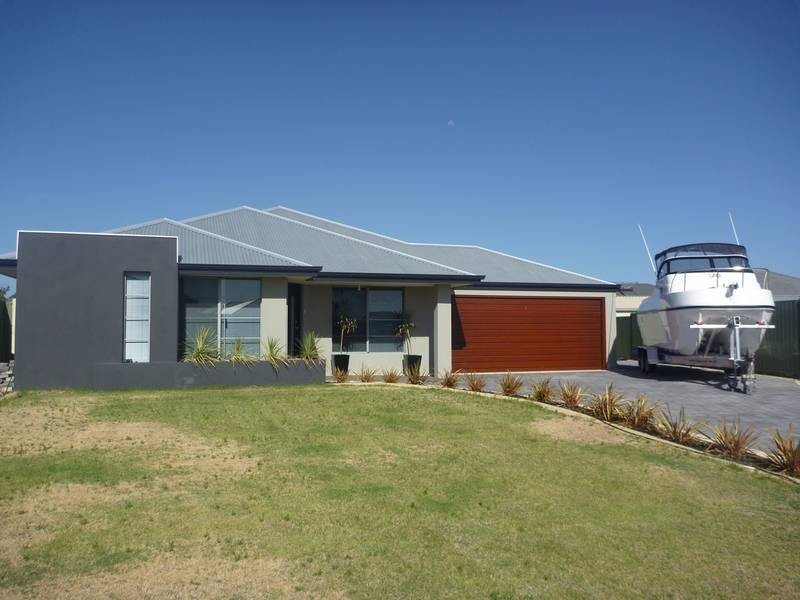 43 Bibbulmun Meander, Ravenswood WA 6208