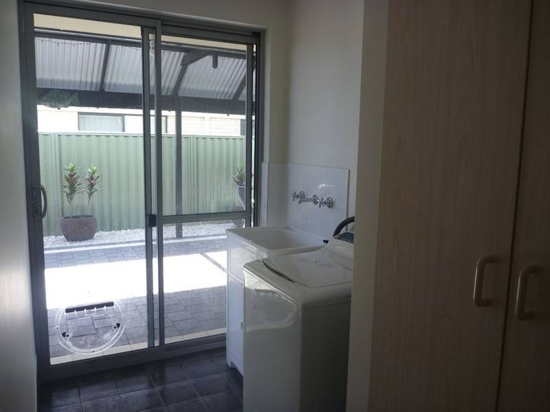 43 Bibbulmun Meander, Ravenswood WA 6208