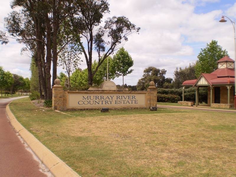 1 Hamlet Pass, Pinjarra WA 6208