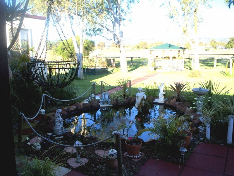 75 Richardson Road, Waroona WA 6215