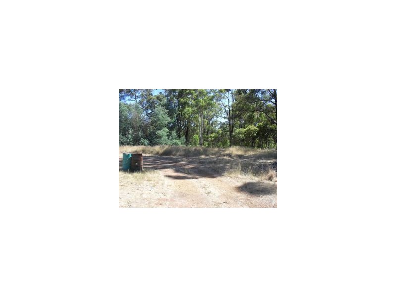 36 Wallace Road, Dwellingup WA 6213