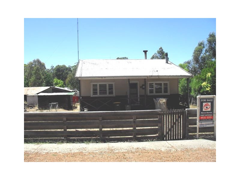 20 Sollya Cres, Dwellingup WA 6213