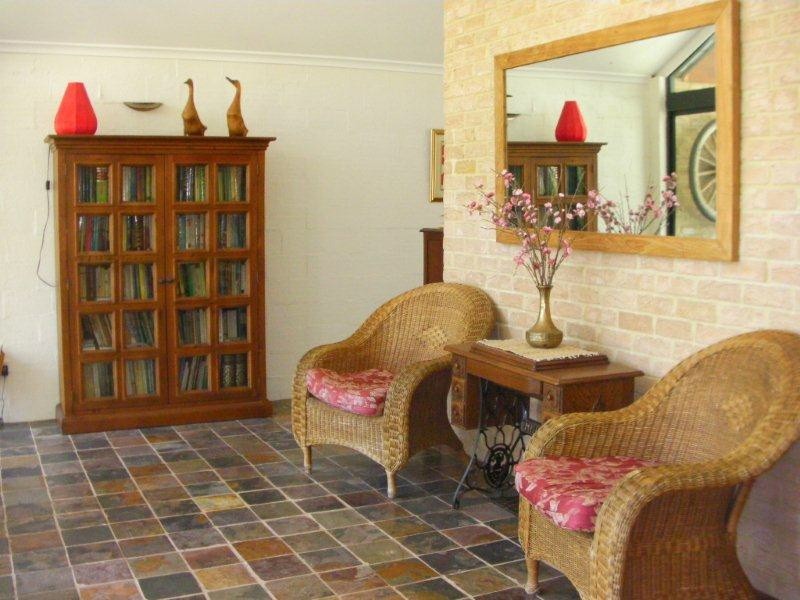 125 Tuart Grove Avenue, Lake Clifton WA 6215