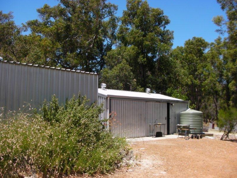 125 Tuart Grove Avenue, Lake Clifton WA 6215