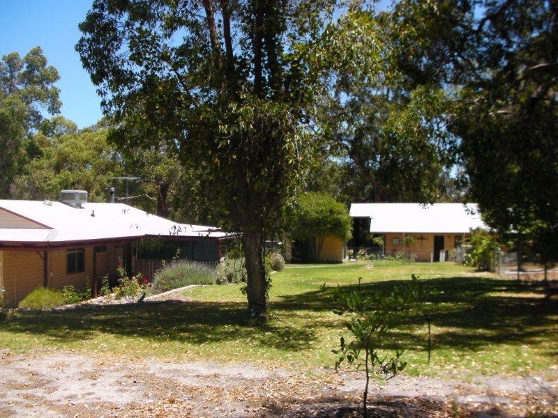 125 Tuart Grove Avenue, Lake Clifton WA 6215