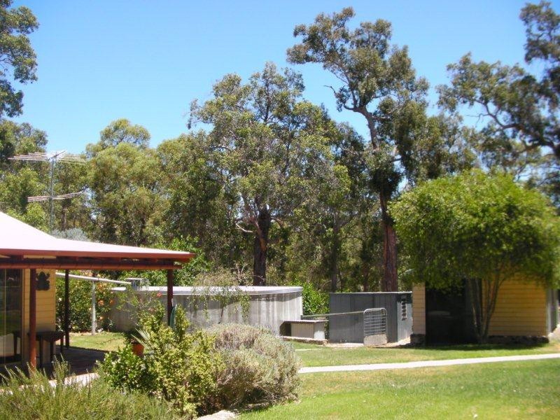 125 Tuart Grove Avenue, Lake Clifton WA 6215