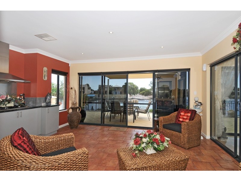 9 Wills Way, South Yunderup WA 6208