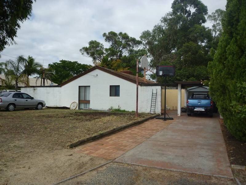 4 Kingia Place, Pinjarra WA 6208