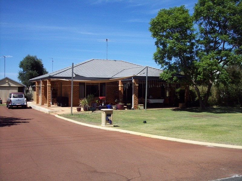 96 Banksia Terrace, South Yunderup WA 6208