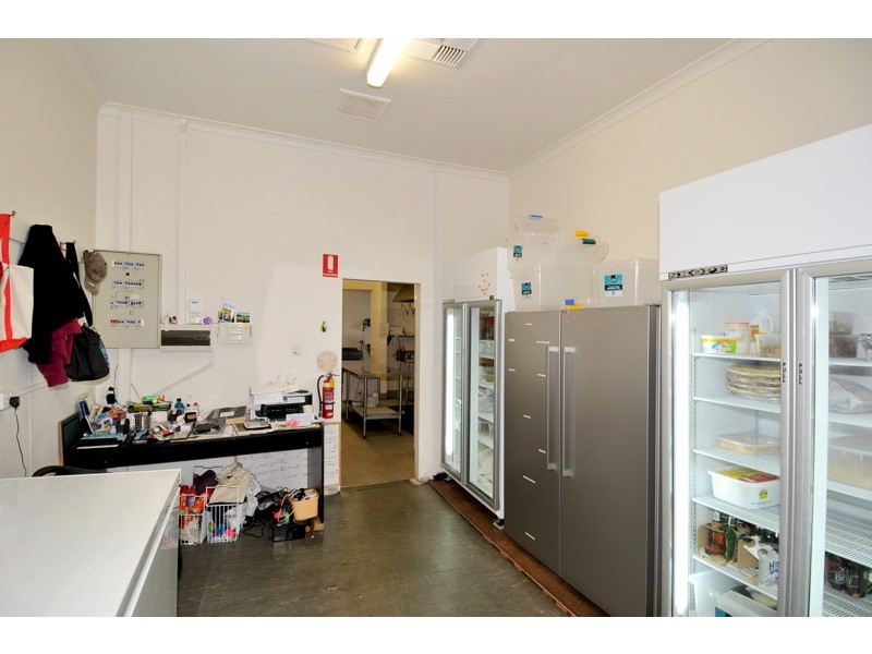 82 South West Highway, Waroona WA 6215