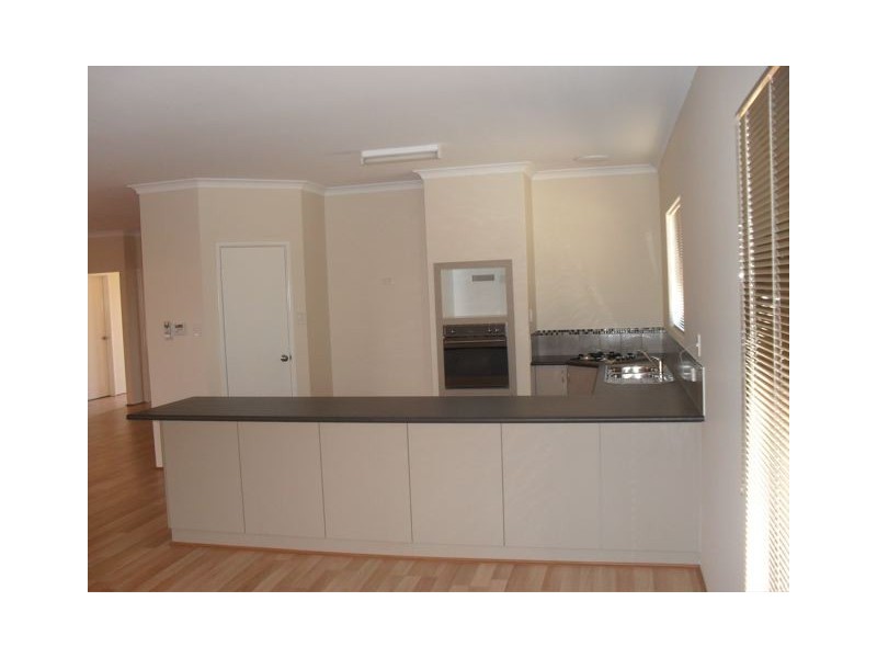 2/3 McKay Avenue, Waroona WA 6215