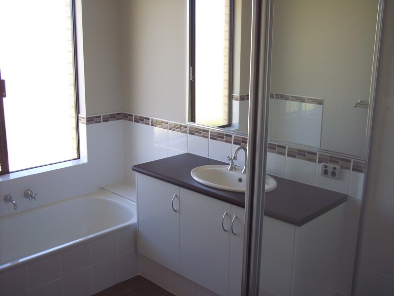 1 Placid Bend, South Yunderup WA 6208