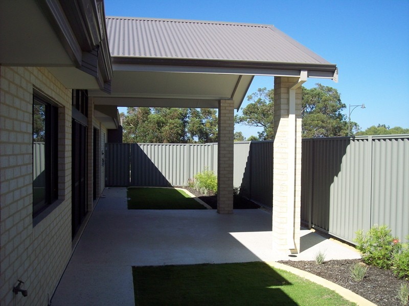 1 Placid Bend, South Yunderup WA 6208