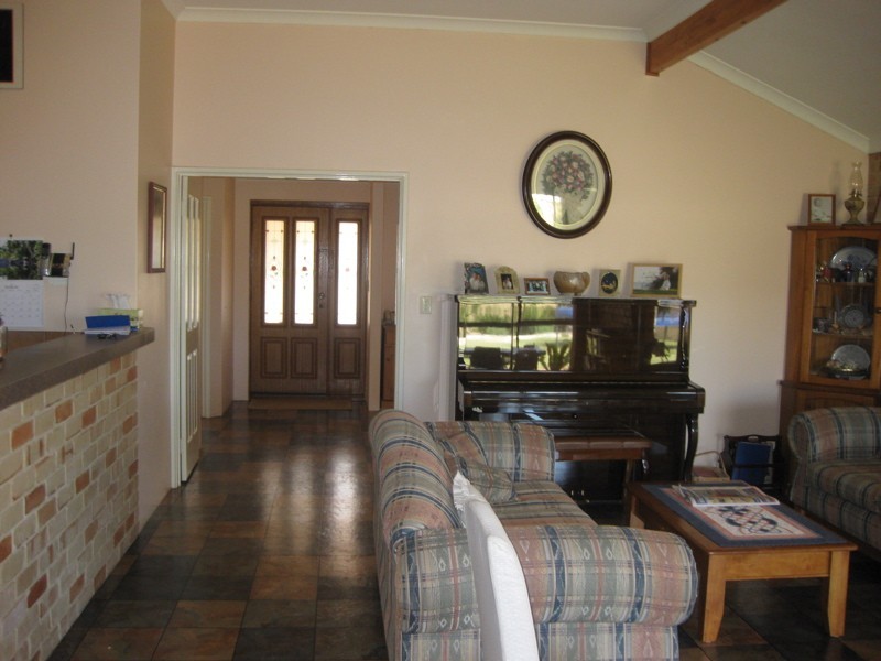 64 Marshall Ave, Pinjarra WA 6208