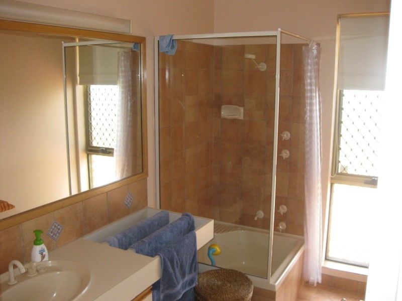 64 Marshall Ave, Pinjarra WA 6208