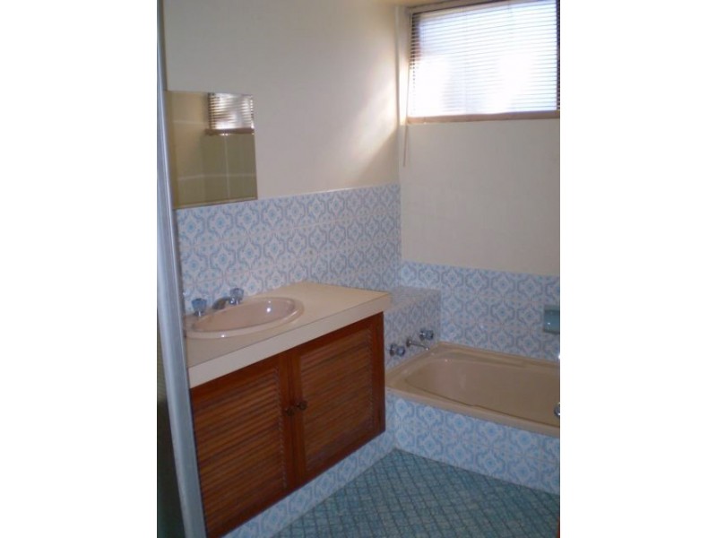 73 Rodoreda Cres, Ravenswood WA 6208