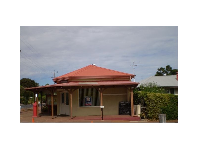 54 McLarty Road, Dwellingup WA 6213