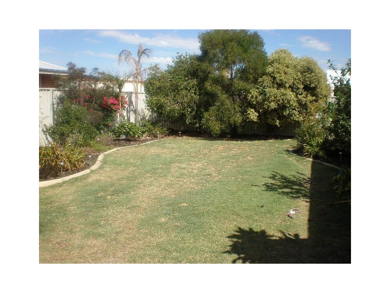 18 Yunderup Road, South Yunderup WA 6208
