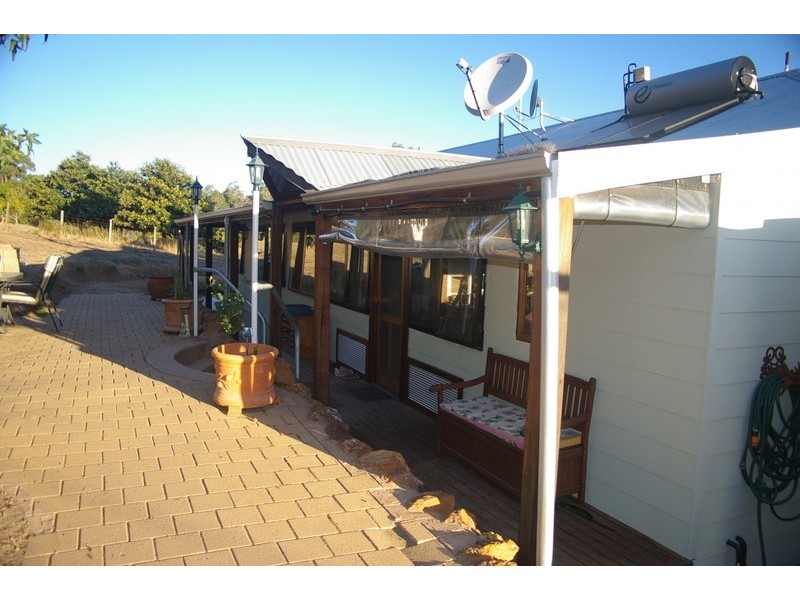 1279 Days Road, Dwellingup WA 6213