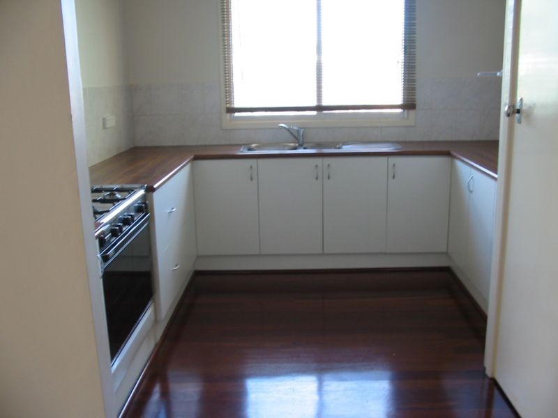 12 Hesse Street, Waroona WA 6215