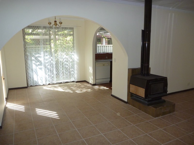 75 Rodoreda Cres, Ravenswood WA 6208