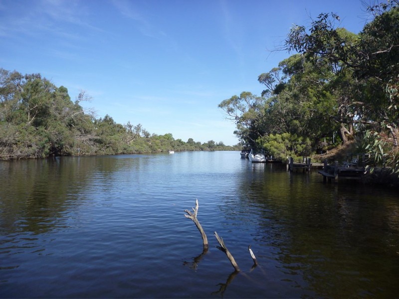 75 Rodoreda Cres, Ravenswood WA 6208