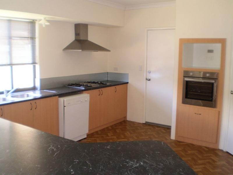 5 Woodstock Turn, Ravenswood WA 6208