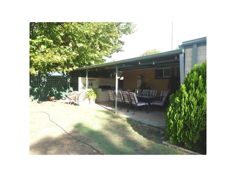 10 Darwinia Place, Pinjarra WA 6208