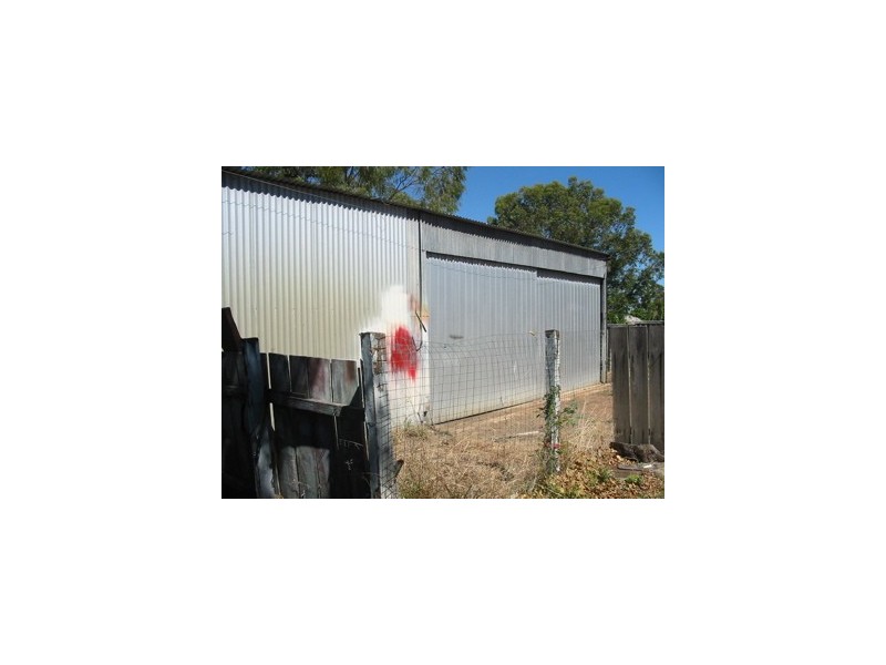 39 Hesse Street, Waroona WA 6215