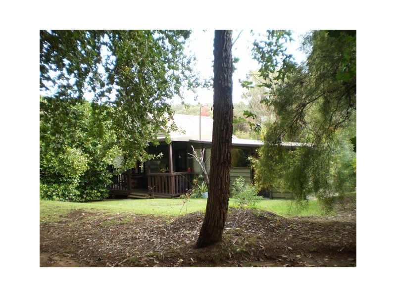 200 Holyoake Road, Dwellingup WA 6213