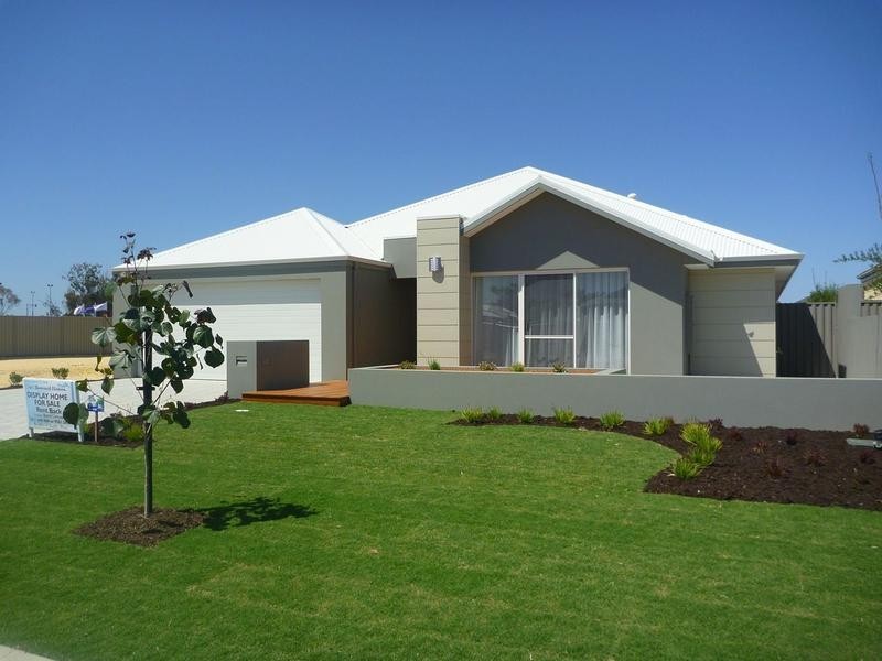 8 Placid Bend, South Yunderup WA 6208