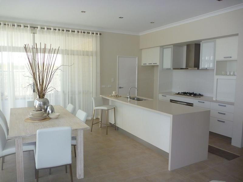8 Placid Bend, South Yunderup WA 6208