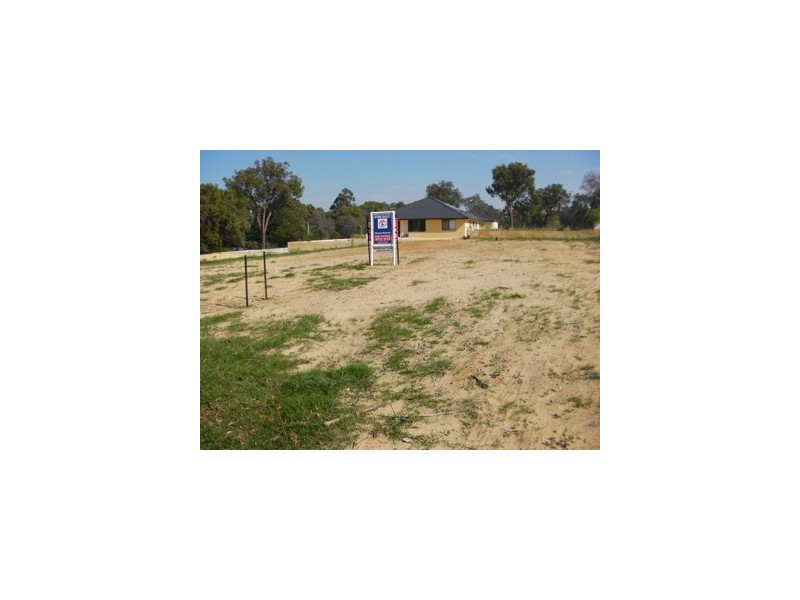 123 Hill street, Waroona WA 6215