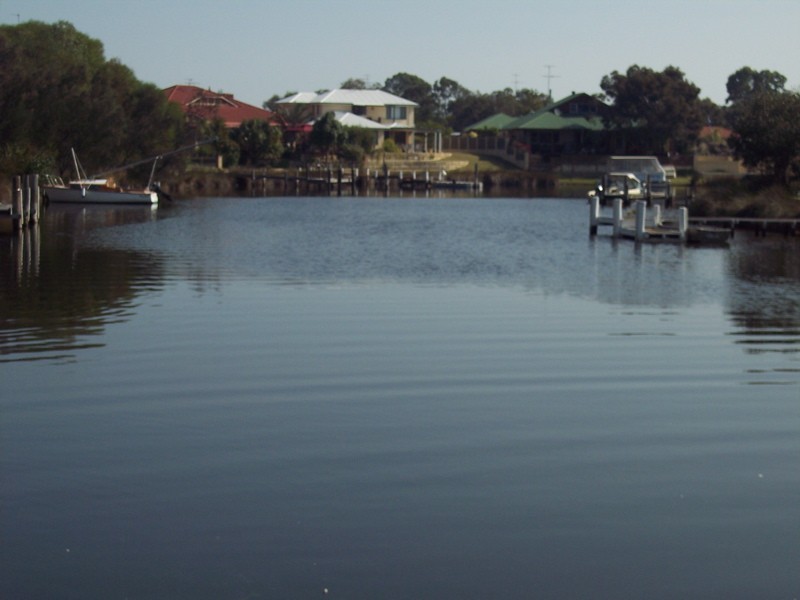 6 Sunland Ave, South Yunderup WA 6208