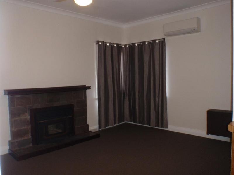 9 Dehamel Street, Waroona WA 6215