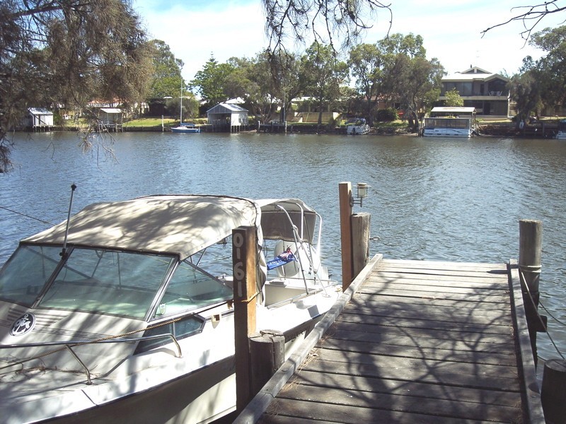 96 Banksia Terrace, South Yunderup WA 6208