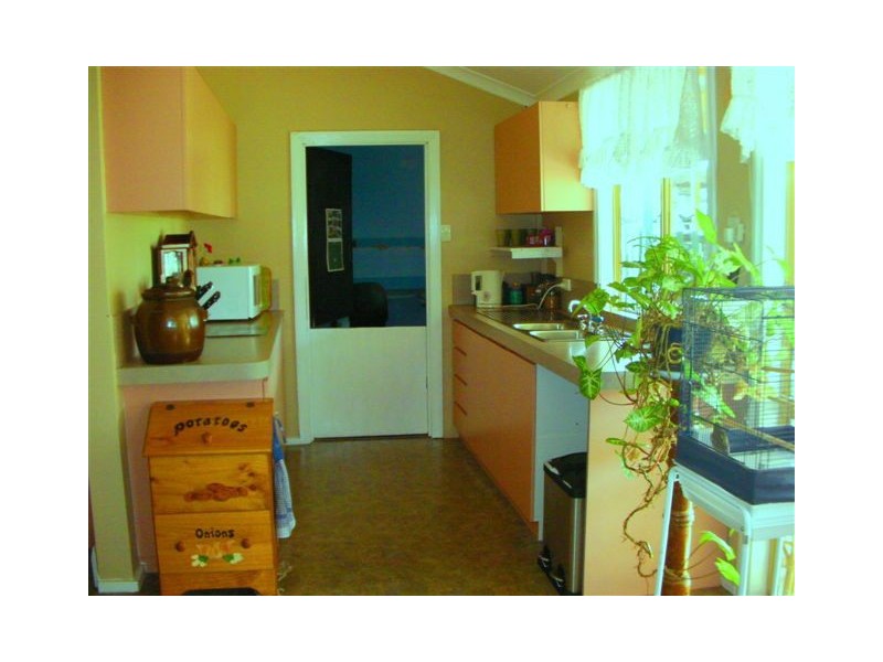 154 South West Highway, Waroona WA 6215