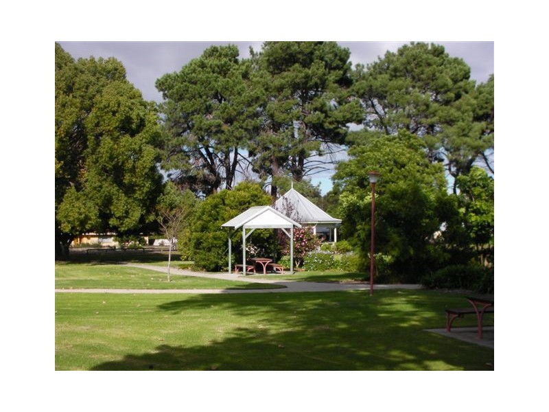 154 South West Highway, Waroona WA 6215