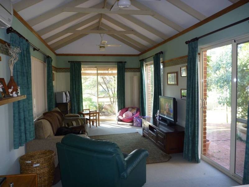 62 Pinjarra-Williams Road, Pinjarra WA 6208