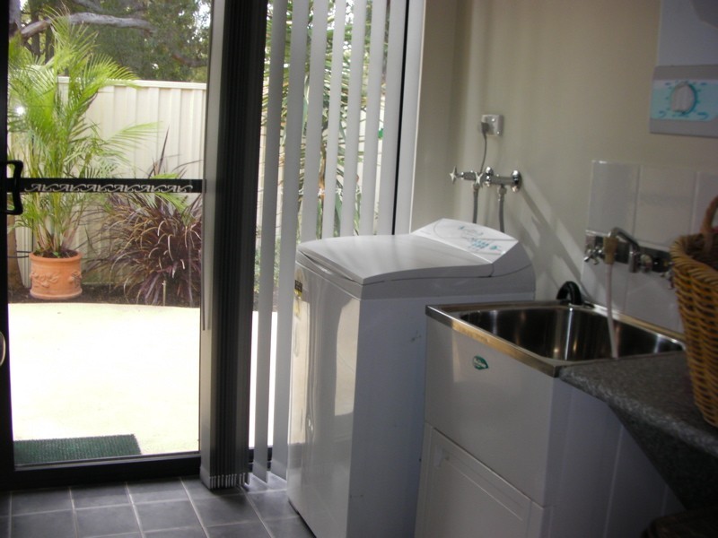 3/9 Kings Place, Waroona WA 6215