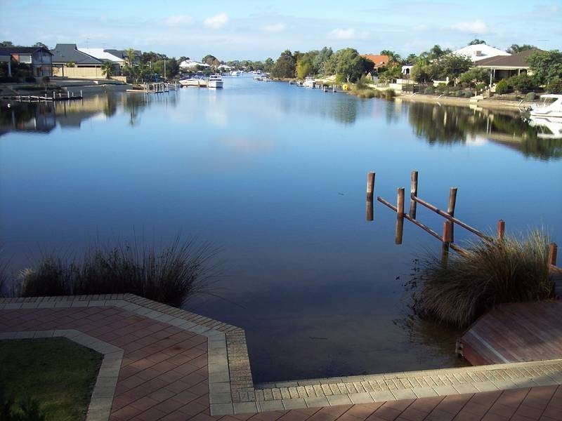 28 Sunland Avenue, South Yunderup WA 6208