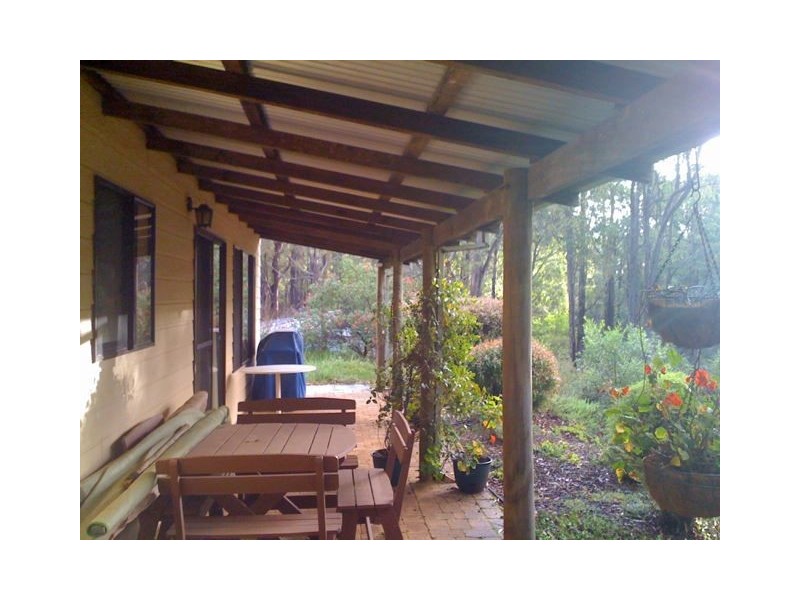 62 Warren Road, Dwellingup WA 6213