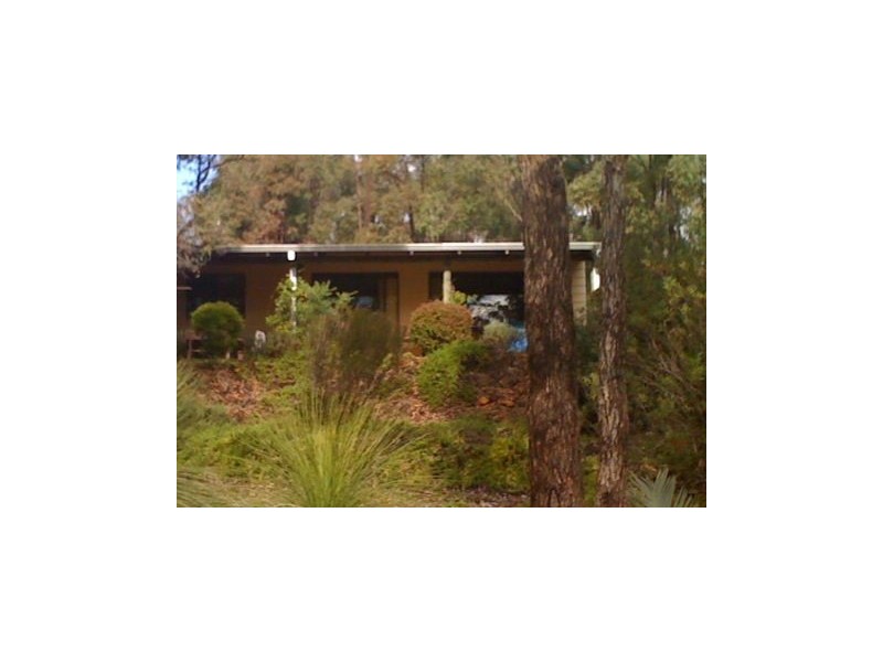 62 Warren Road, Dwellingup WA 6213
